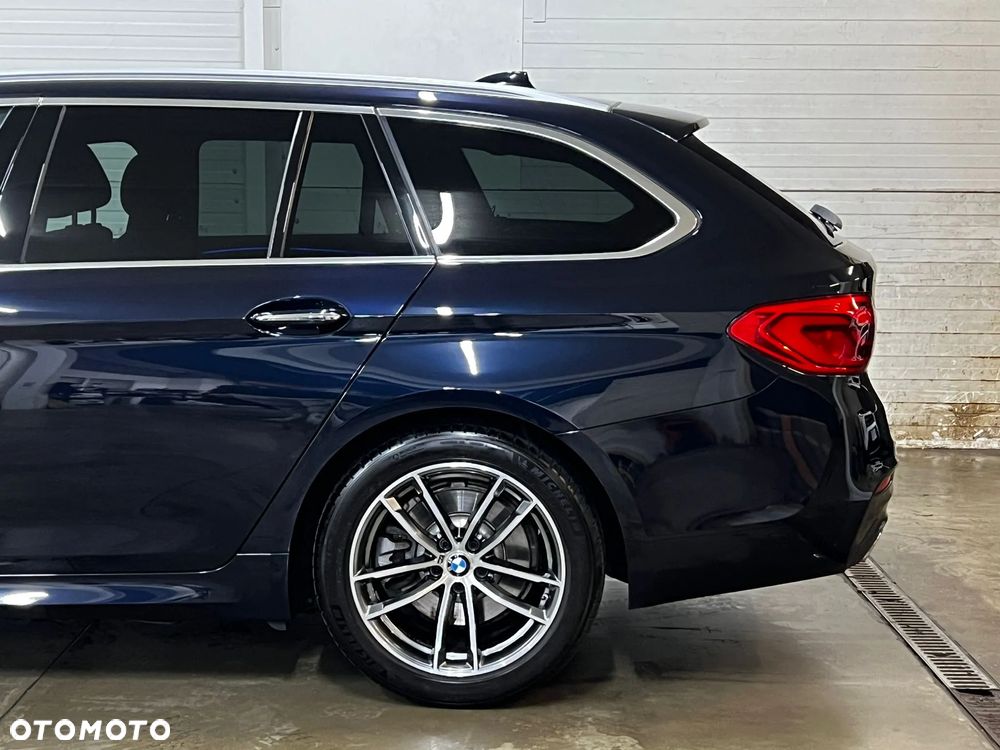 BMW Seria 5 520d xDrive M Sport sport - 39
