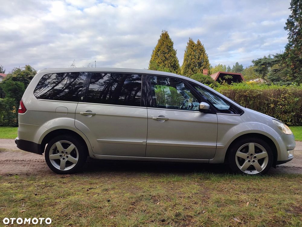 Ford Galaxy 2.0 TDCi Ghia - 11