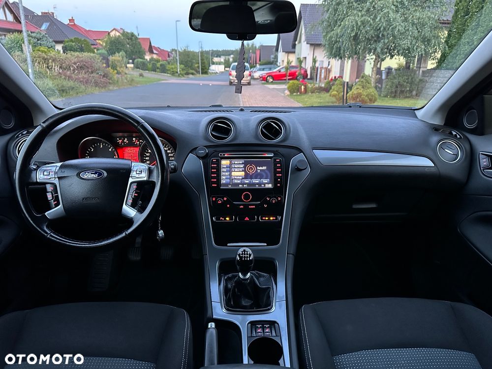 Ford Mondeo 2.0 TDCi Titanium - 23
