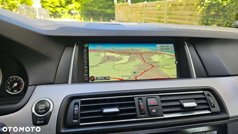 BMW Seria 5 525d xDrive - 6