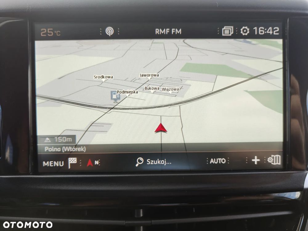 Peugeot 2008 PureTech 110 GPF Stop&Start EAT6 Style - 17