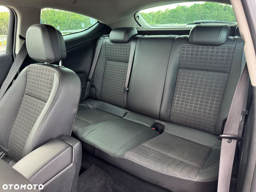 Opel Astra IV GTC 1.4 T Sport - 12