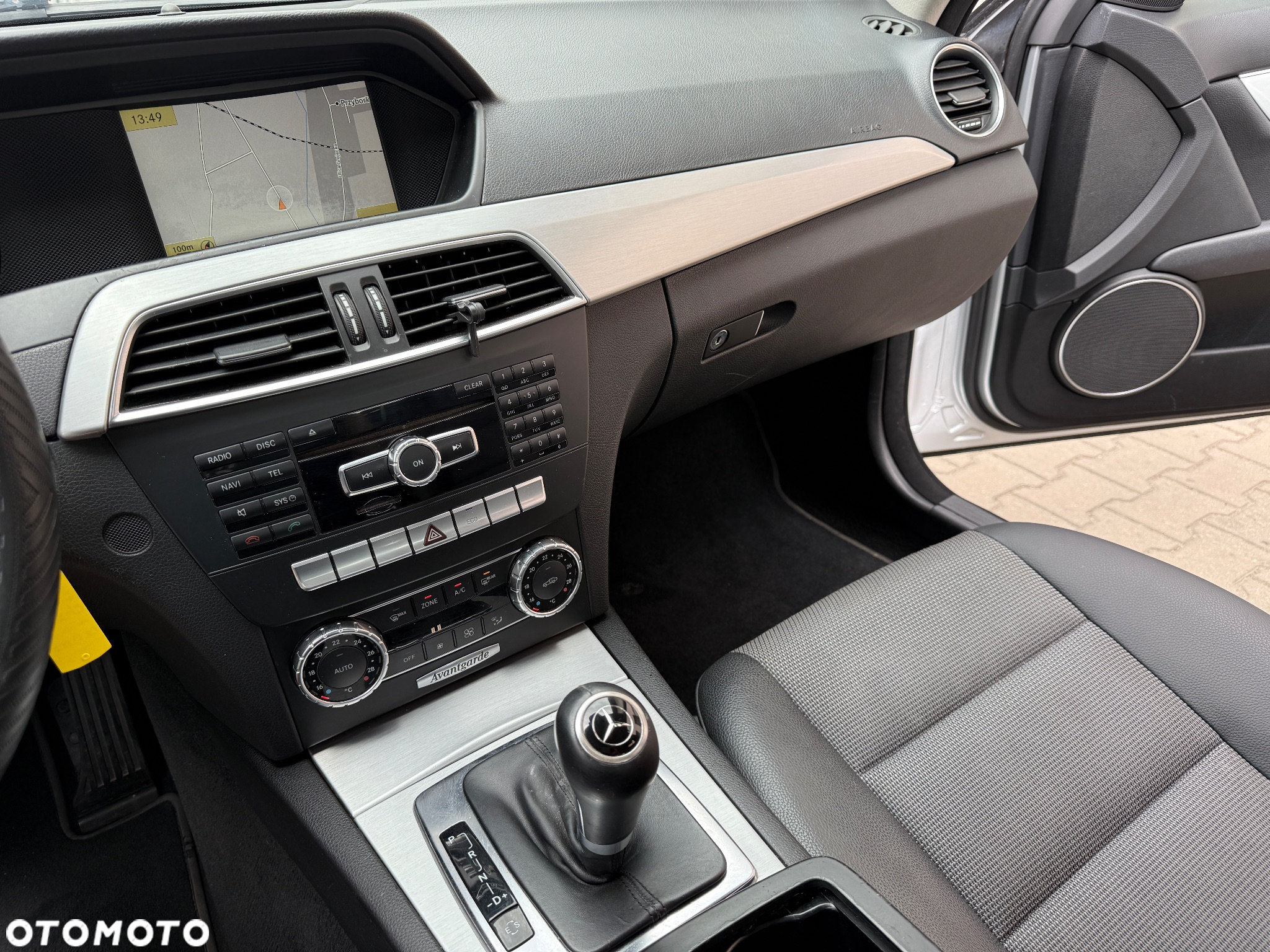 Mercedes-Benz Klasa C 200 d T 9G-TRONIC Avantgarde - 12