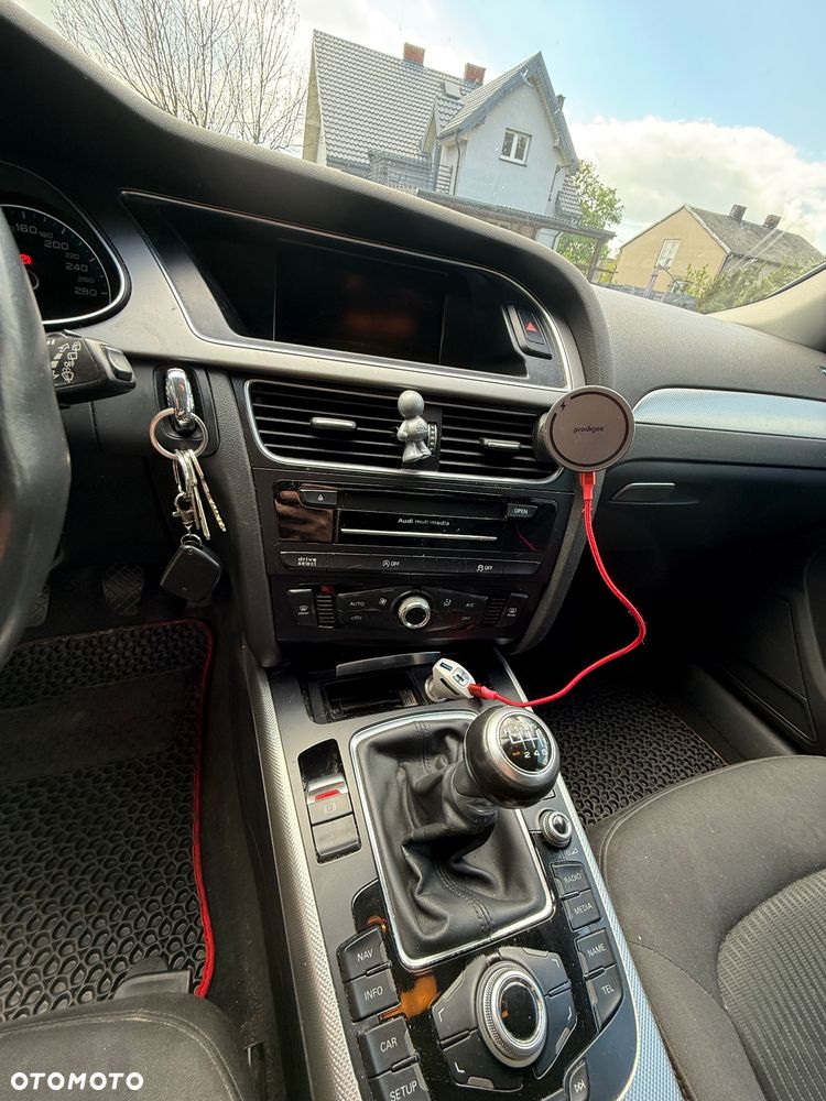 Audi A4 Avant 2.0 TDI DPF Ambiente - 5