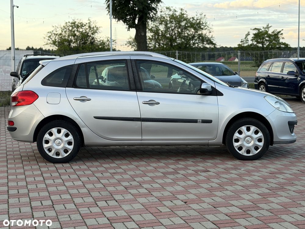 Renault Clio - 6