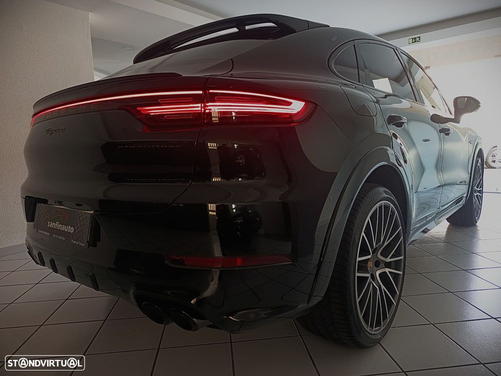 Porsche Cayenne Coupé - 12