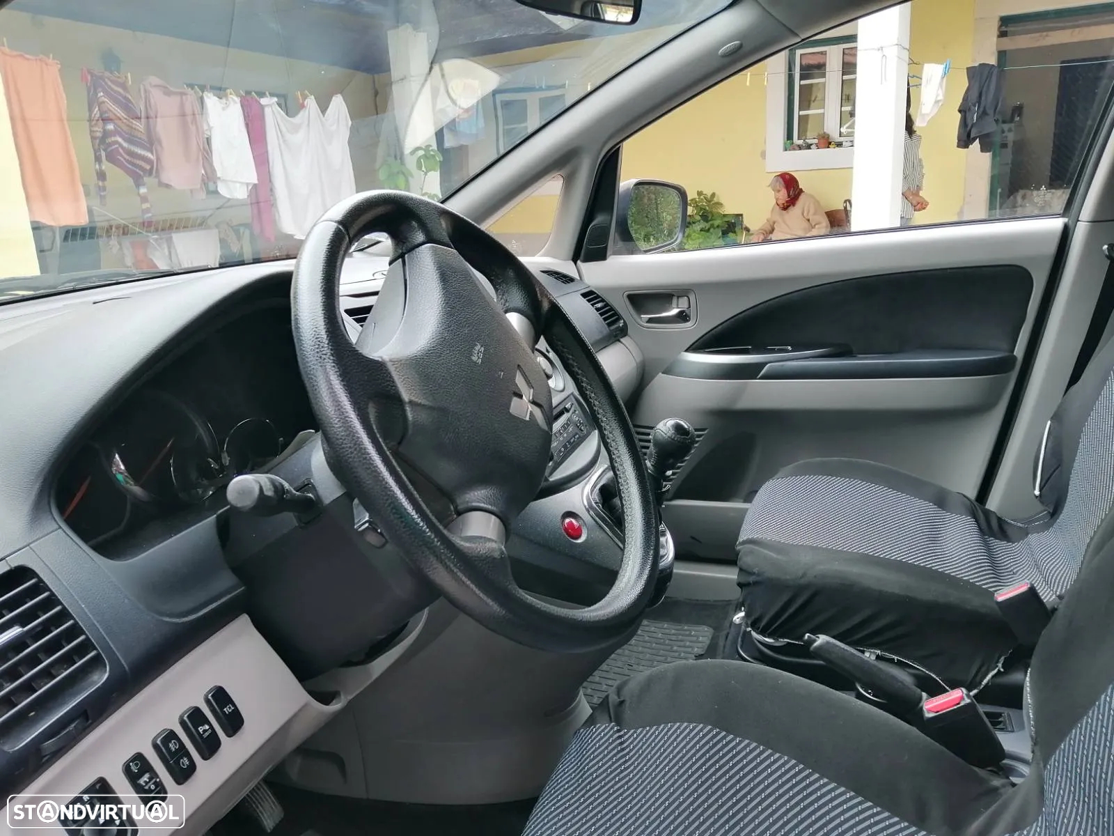 Mitsubishi Grandis 2.0 DI-D Inform - 5