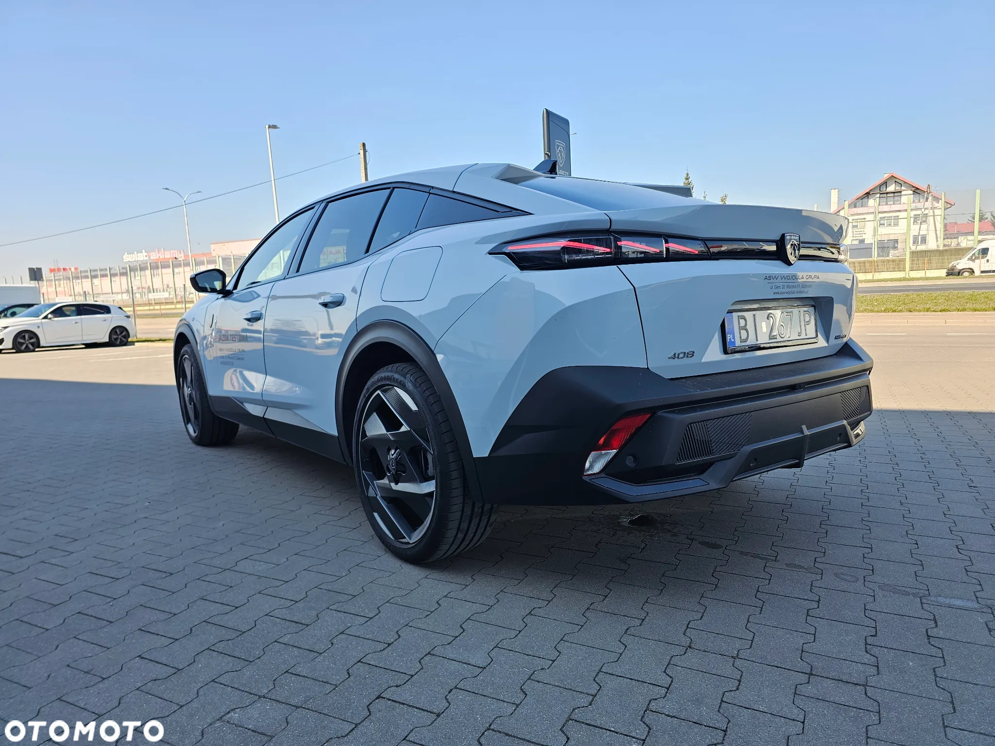 Peugeot 408 1.6 Plug-In Hybrid 225 GT EAT8 - 6