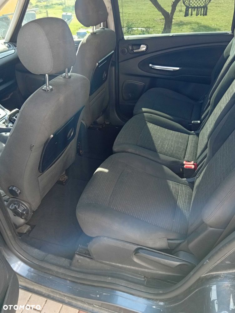 Ford Galaxy - 6