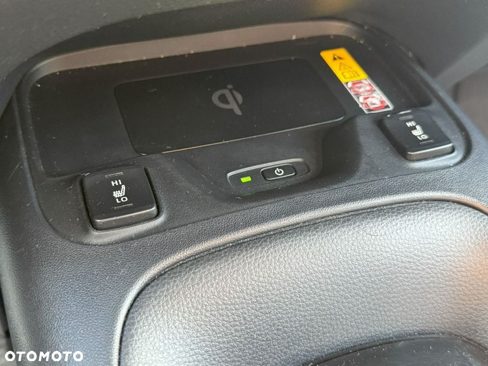 Toyota Corolla 2.0 Hybrid Comfort - 34