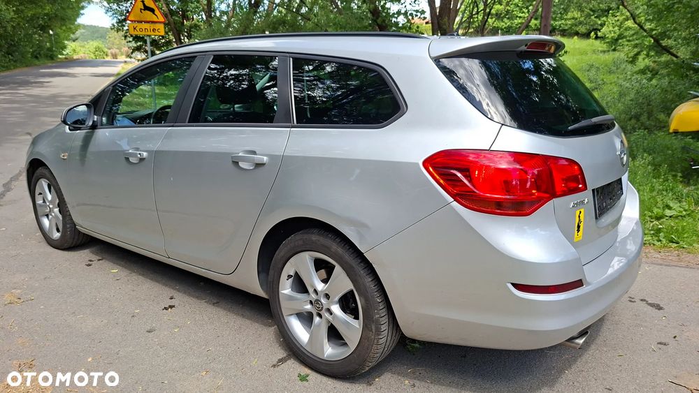 Opel Astra 1.4 Turbo Innovation - 4