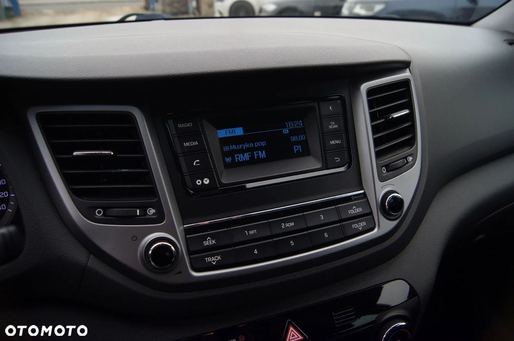 Hyundai Tucson 1.7 CRDI BlueDrive Comfort 2WD - 14
