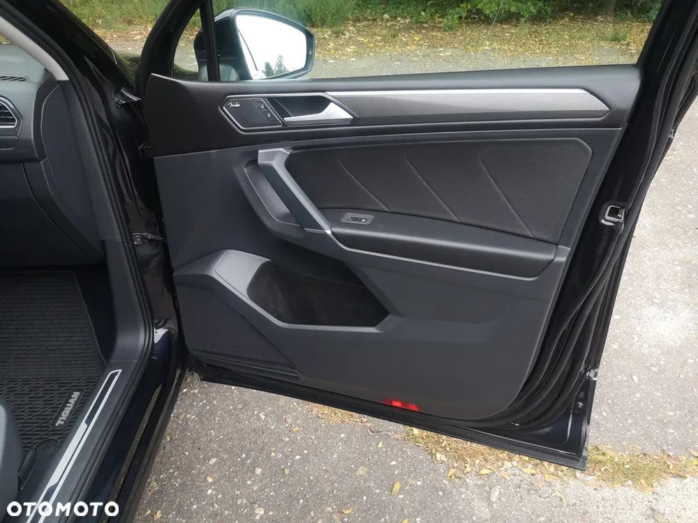 Volkswagen Tiguan Allspace 2.0 TSI 4Mot Highline DSG - 28