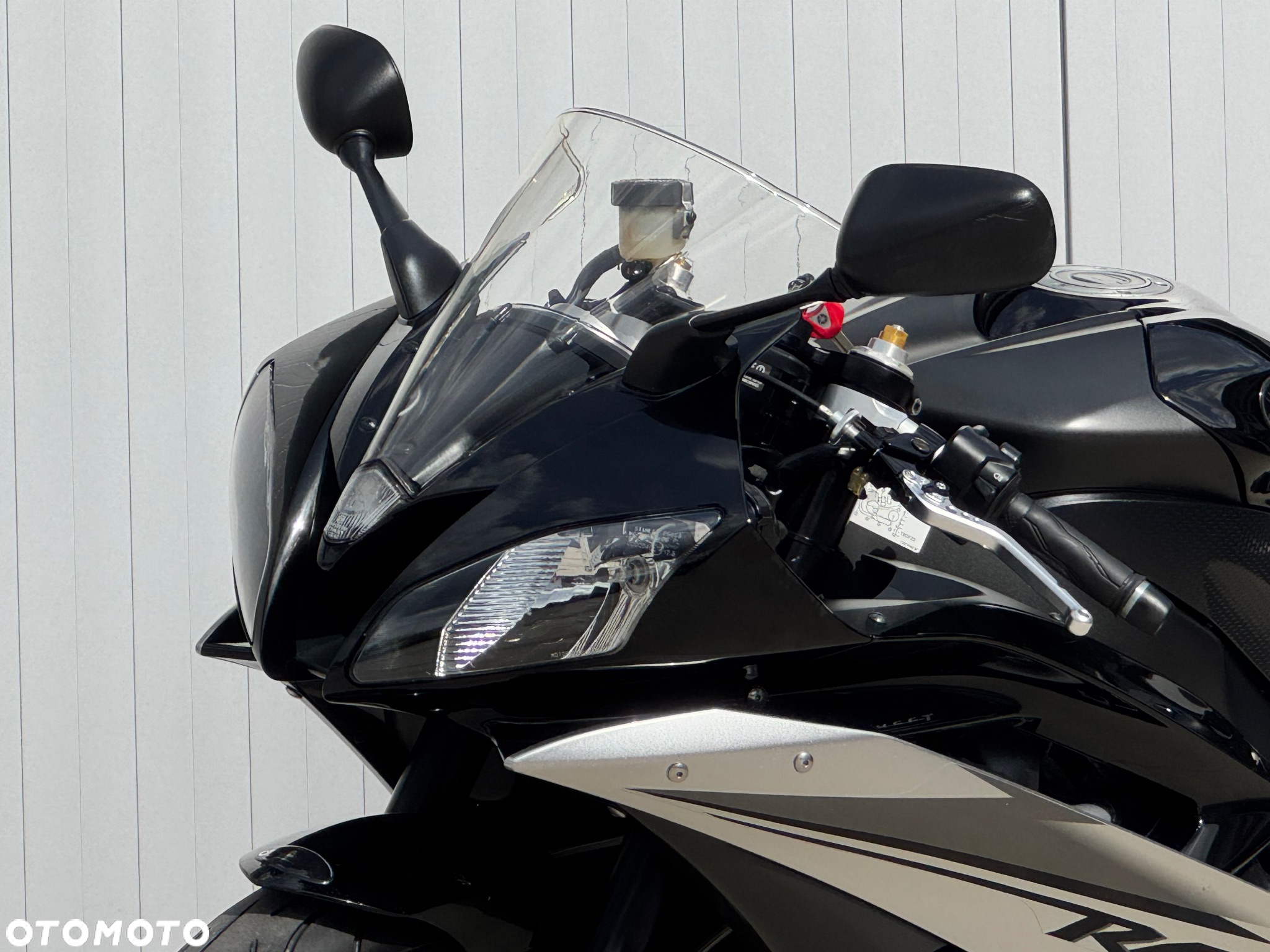 Yamaha YZF - 24