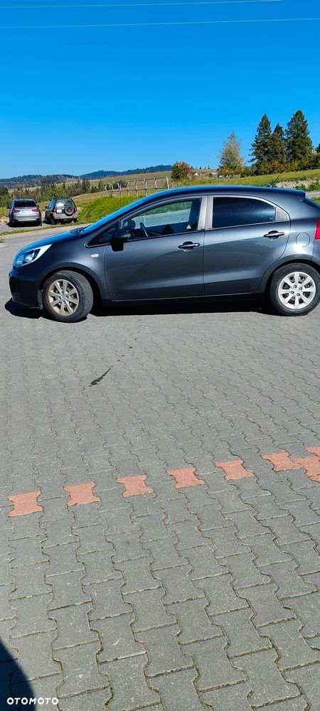 Kia Rio - 2