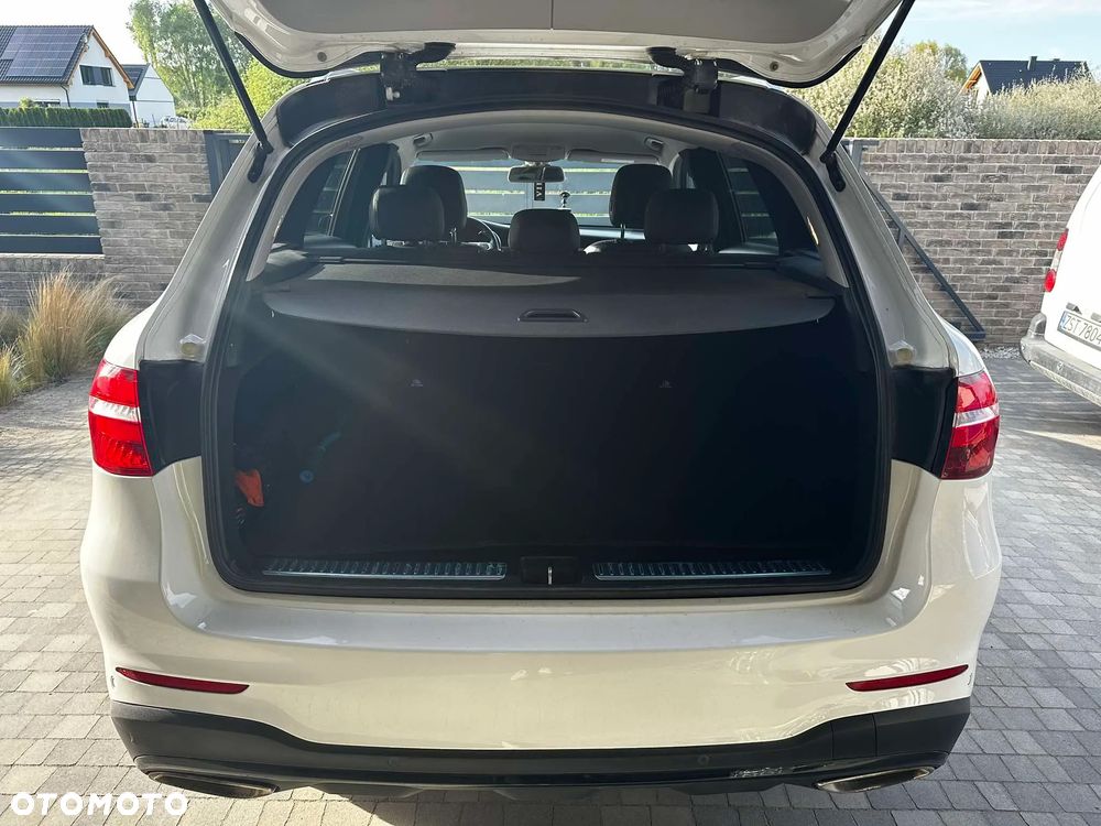 Mercedes-Benz GLC - 10