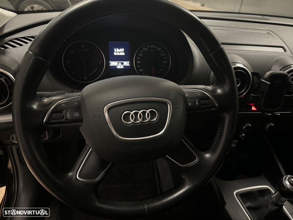 Audi A3 Sportback 1.6 TDI Attraction - 24