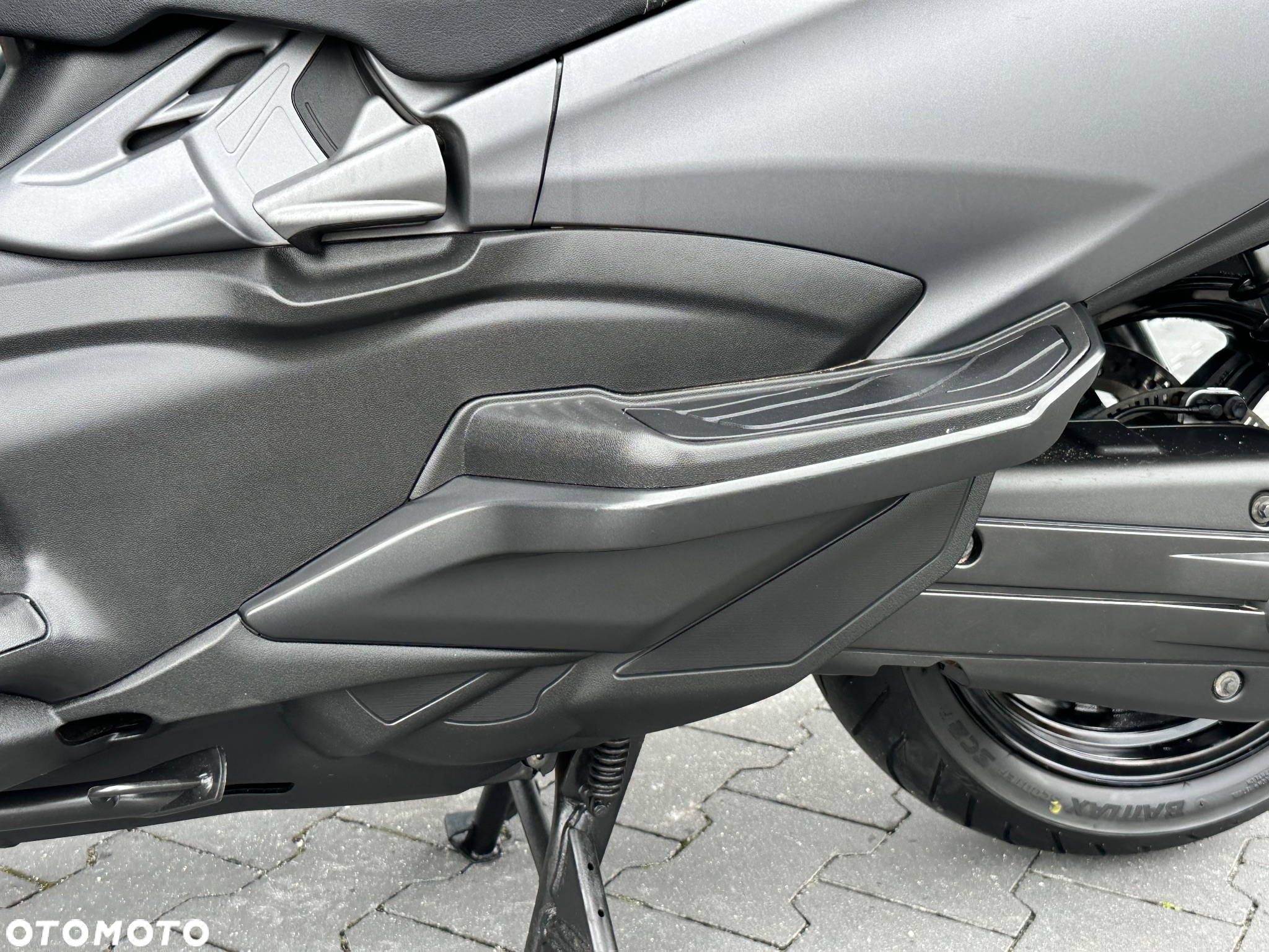 Suzuki Burgman - 36