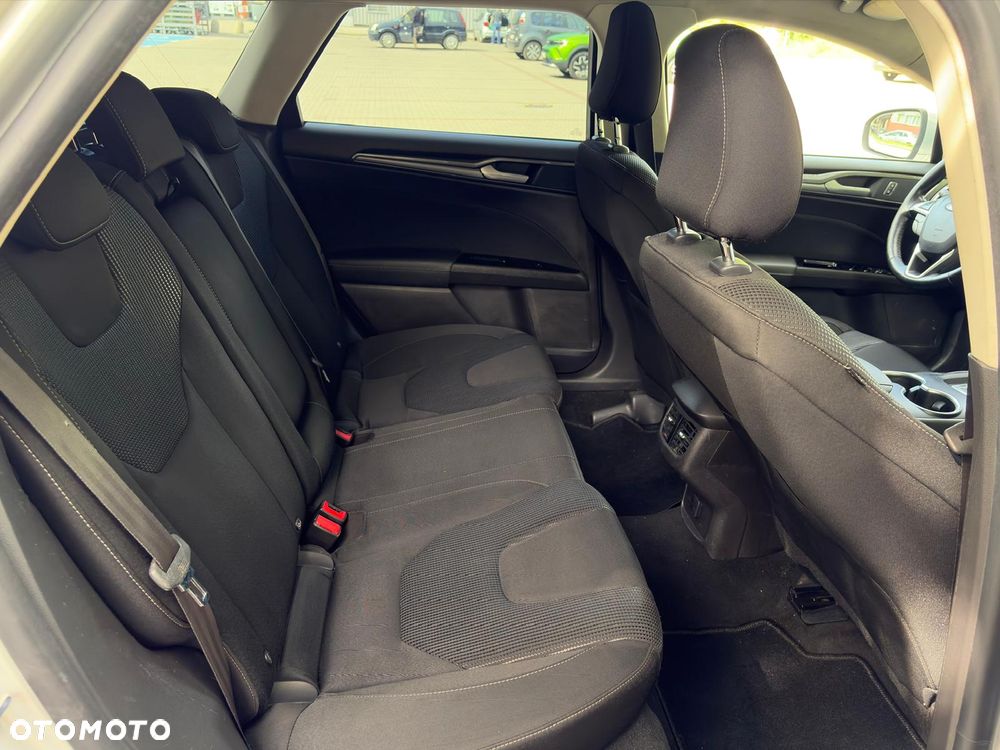 Ford Mondeo 2.0 Hybrid Titanium - 15