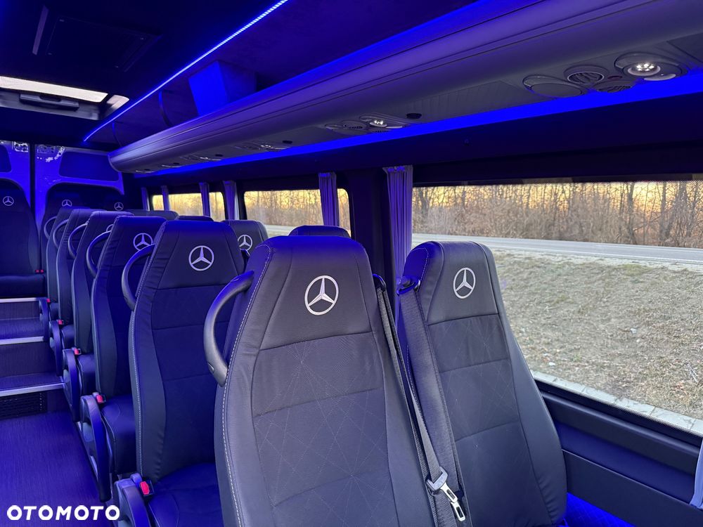 Mercedes-Benz Sprinter 517 - 34