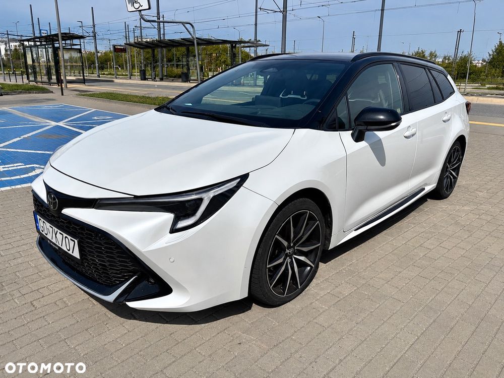 Toyota Corolla 1.8 Hybrid GR Sport Dynamic - 1