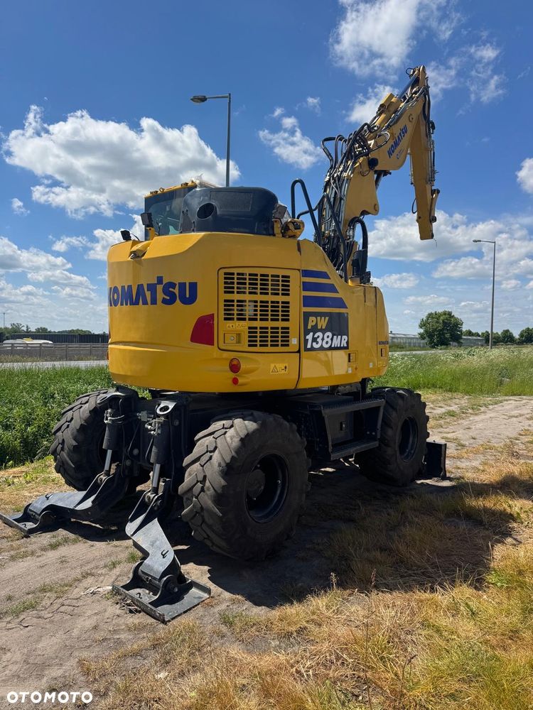 Komatsu PW138 MR - 11