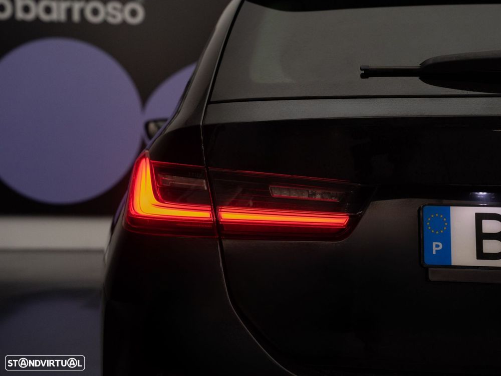 BMW 320 e Auto - 11