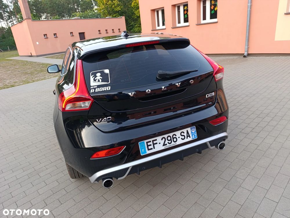 Volvo V40 D2 Drive-E SCR R-Design Momentum - 4