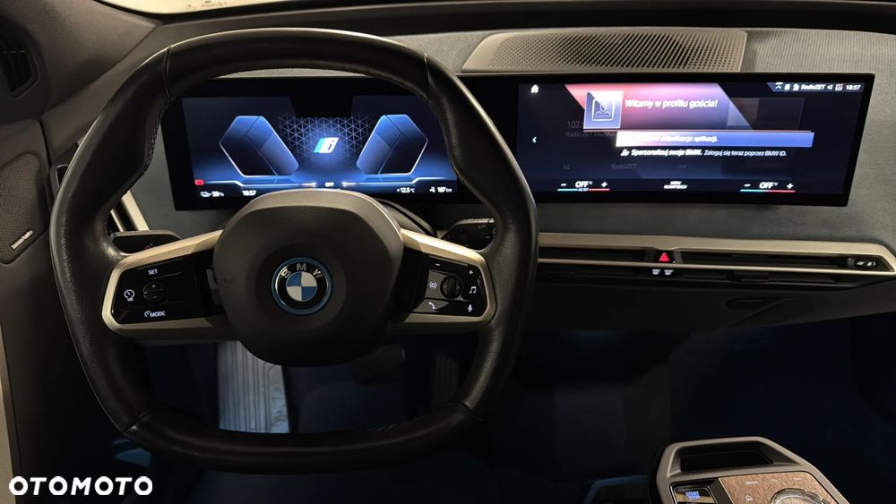BMW iX xDrive40 76.6kWh - 10
