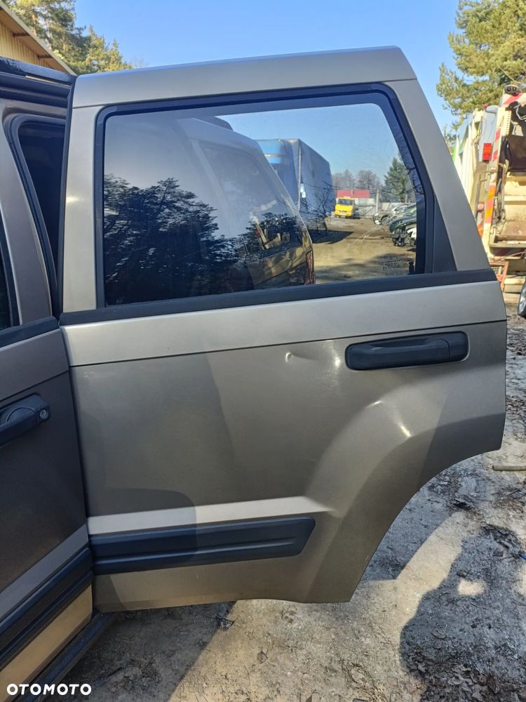 JEEP GRAND CHEROKEE III WK 04-10 2006 r. PJC drzwi lewy tył LT *JEEP GRAND CHEROKEE III WK 04-10 2006 r. PJC drzwi lewy tył LT * - 10