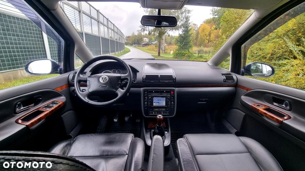 Volkswagen Sharan 2008 photo 2