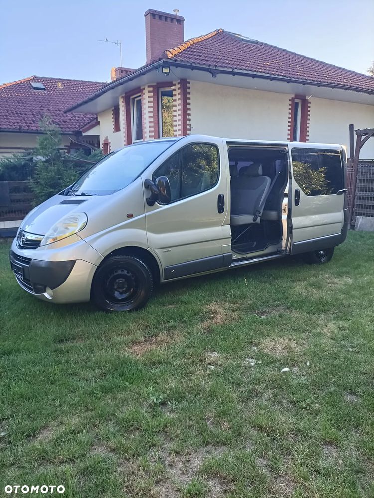 Opel Vivaro - 12
