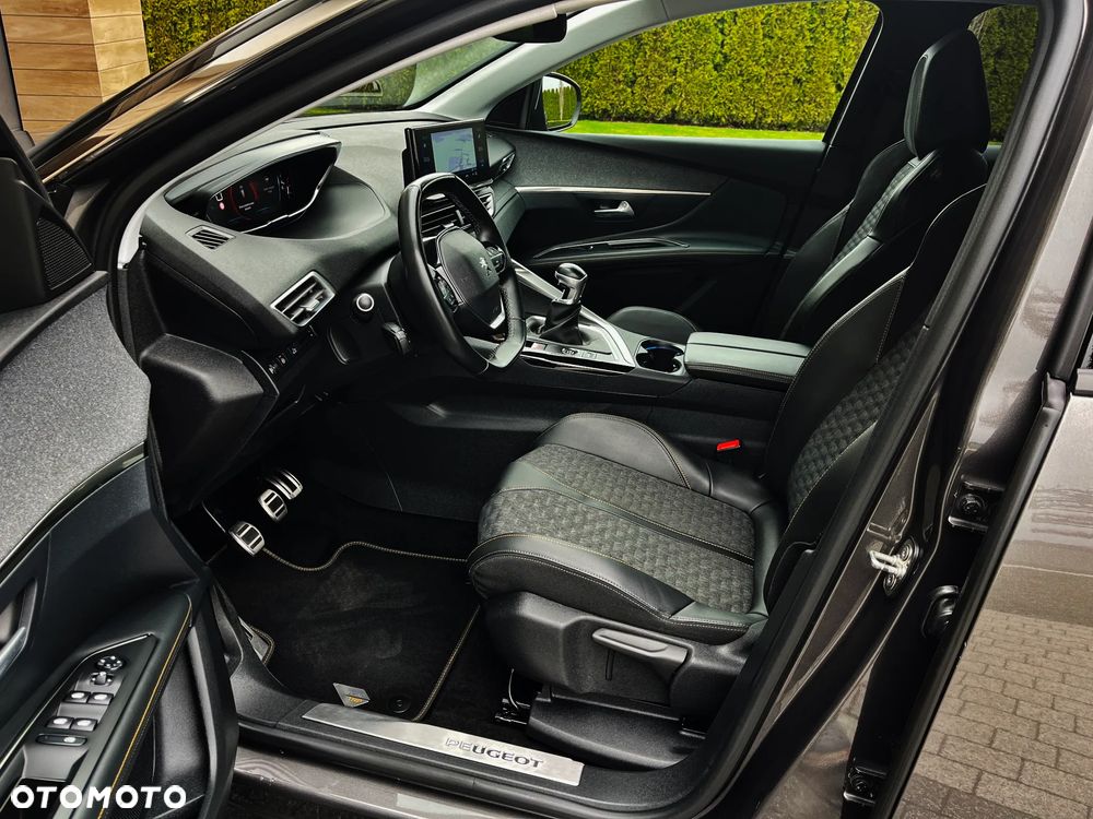 Peugeot 3008 1.2 PureTech Road Trip S&S - 6