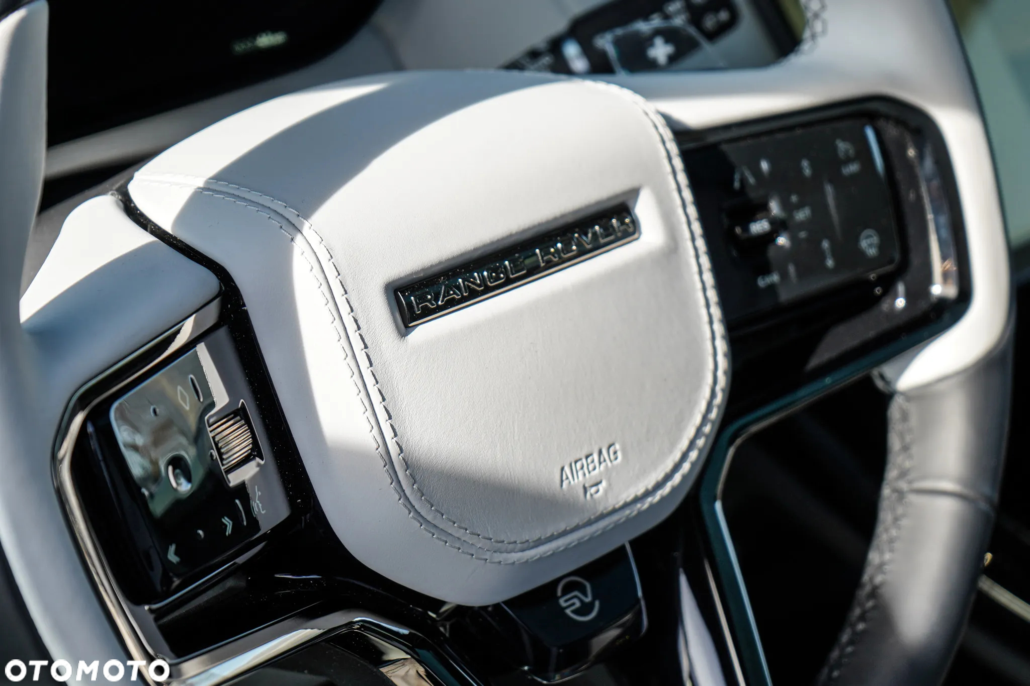 Land Rover Range Rover Sport - 14