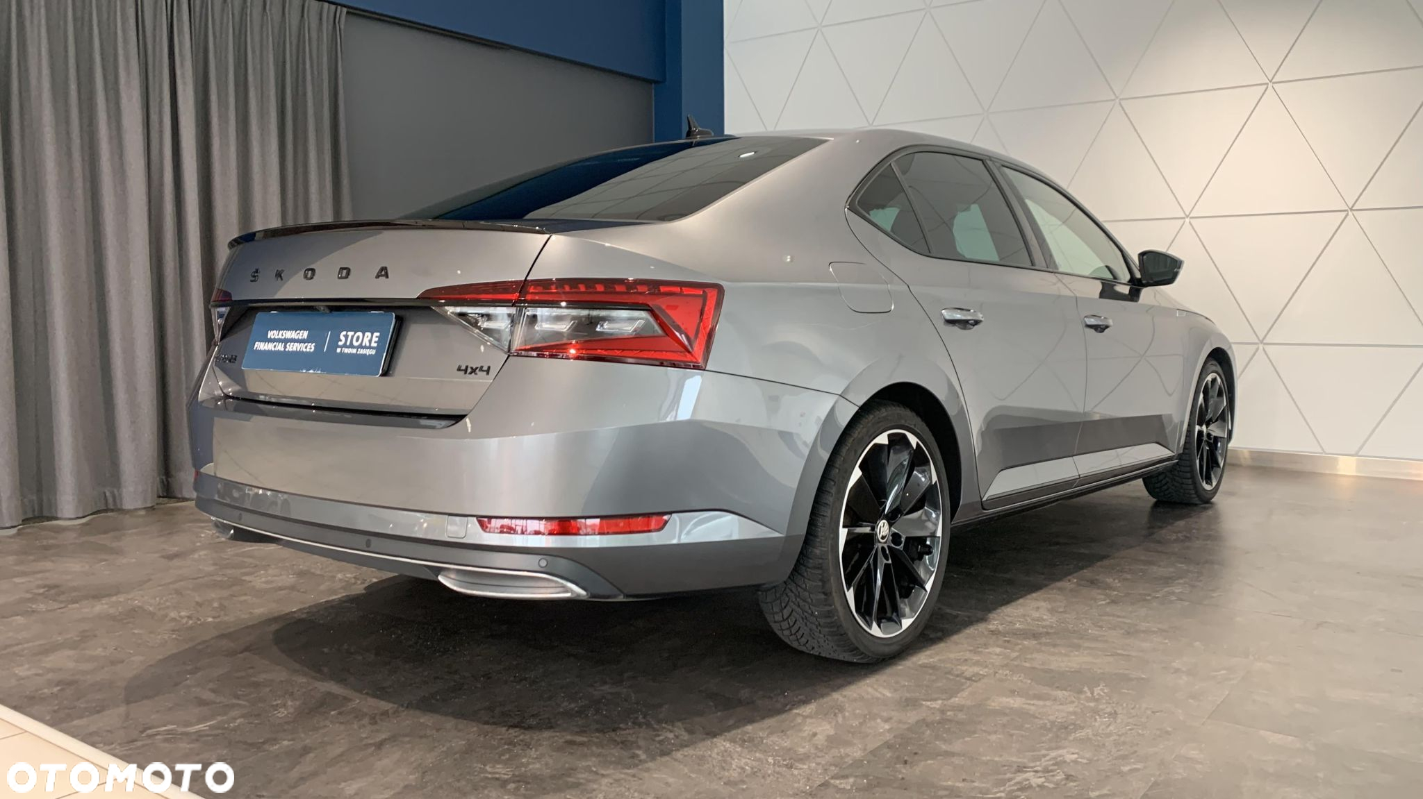 Skoda Superb 2.0 TDI SCR 4x4 Sportline DSG - 5