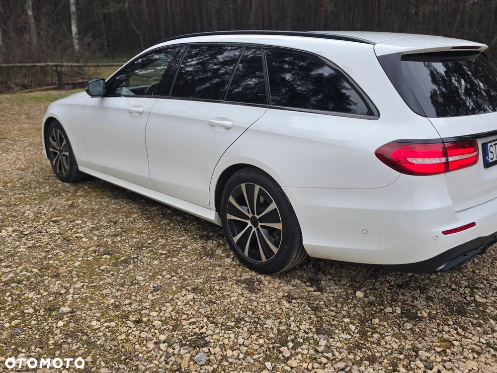 Mercedes-Benz Klasa E 400 d 4Matic 9G-TRONIC AMG Line - 5