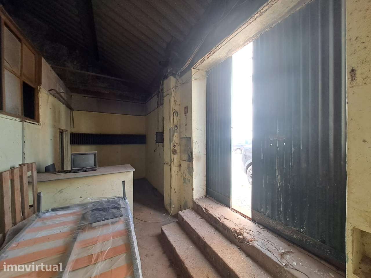 Armazém antigo em Faro - Grande imagem: 3/14