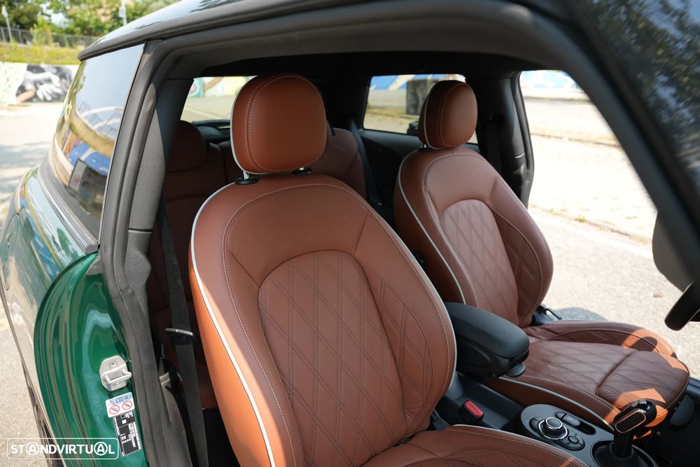 MINI 3 Portas Cooper SE Premium Extra Essential - 25