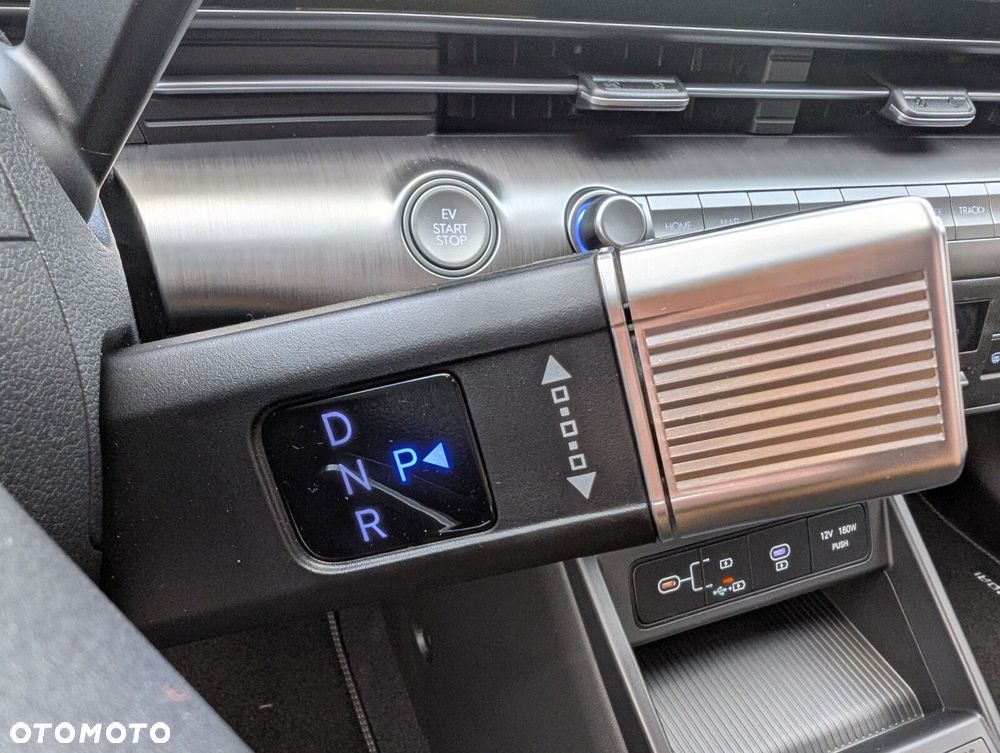 Hyundai Kona - 24