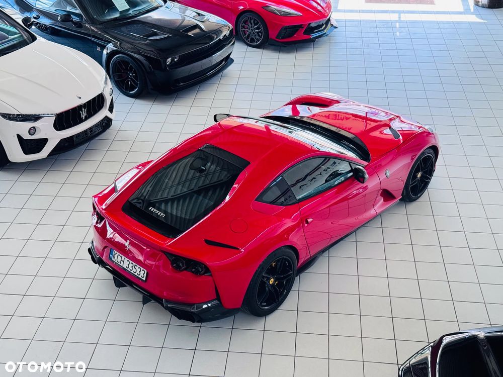Ferrari 812 Superfast - 8