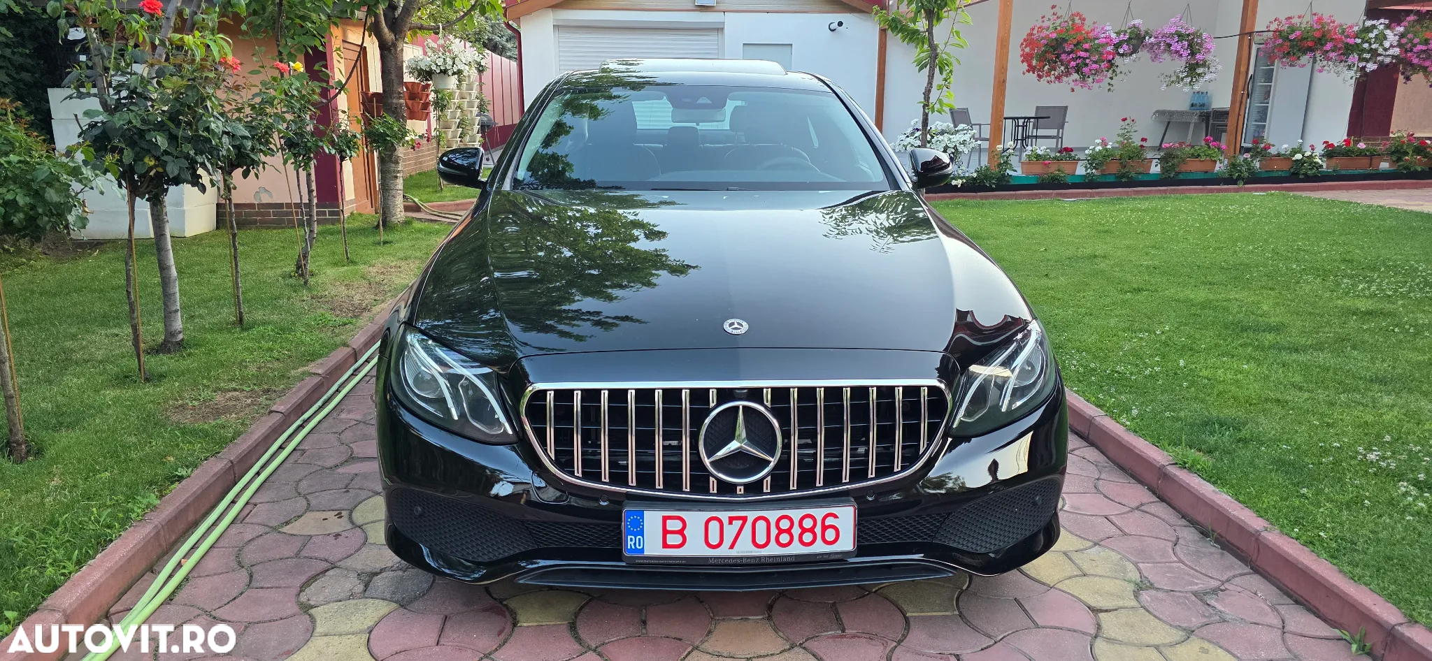 Mercedes-Benz E 200 d 9G-TRONIC AMG Line - 2
