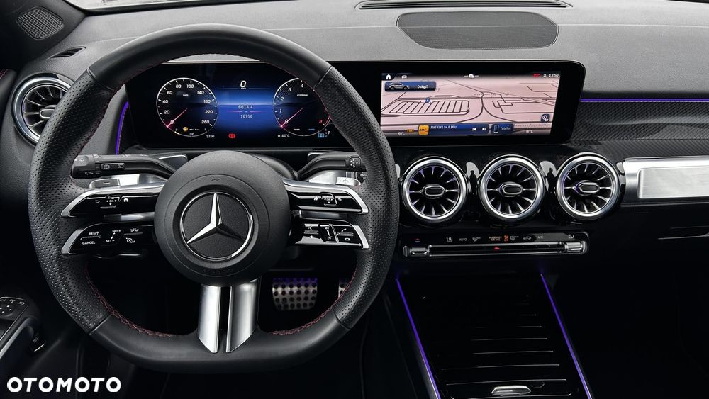 Mercedes-Benz GLB 200 AMG Line 7G-DCT - 14