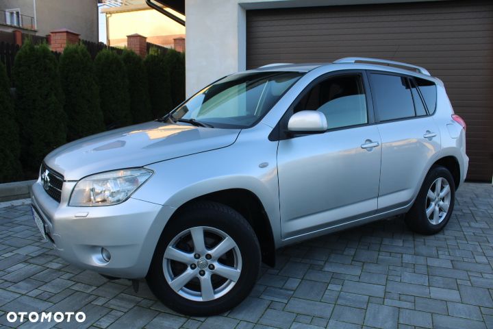 Toyota RAV4 2.2 D-4D 4x4 - 34