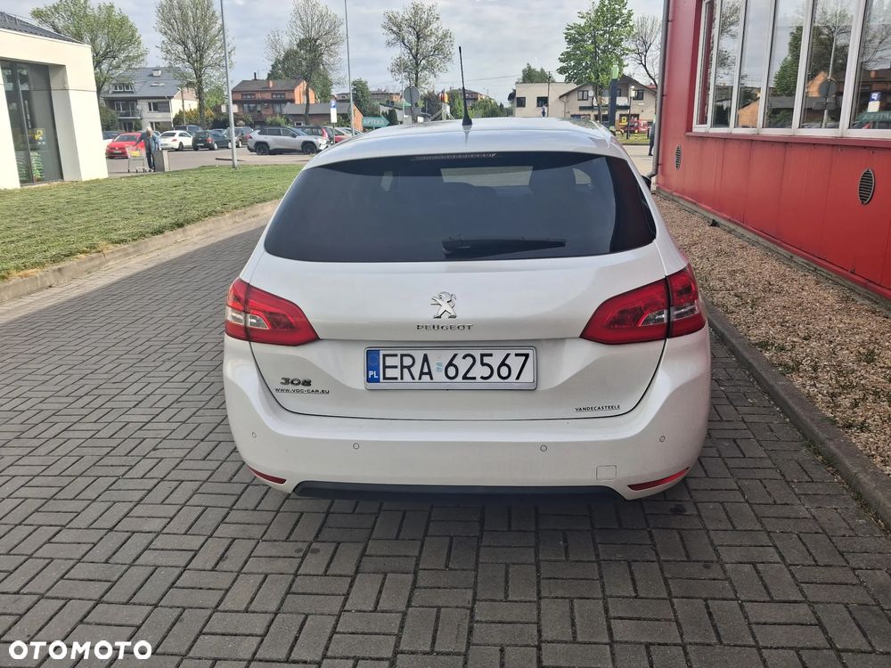 Peugeot 308 BlueHDi 120 EAT6 Stop & Start Active - 3