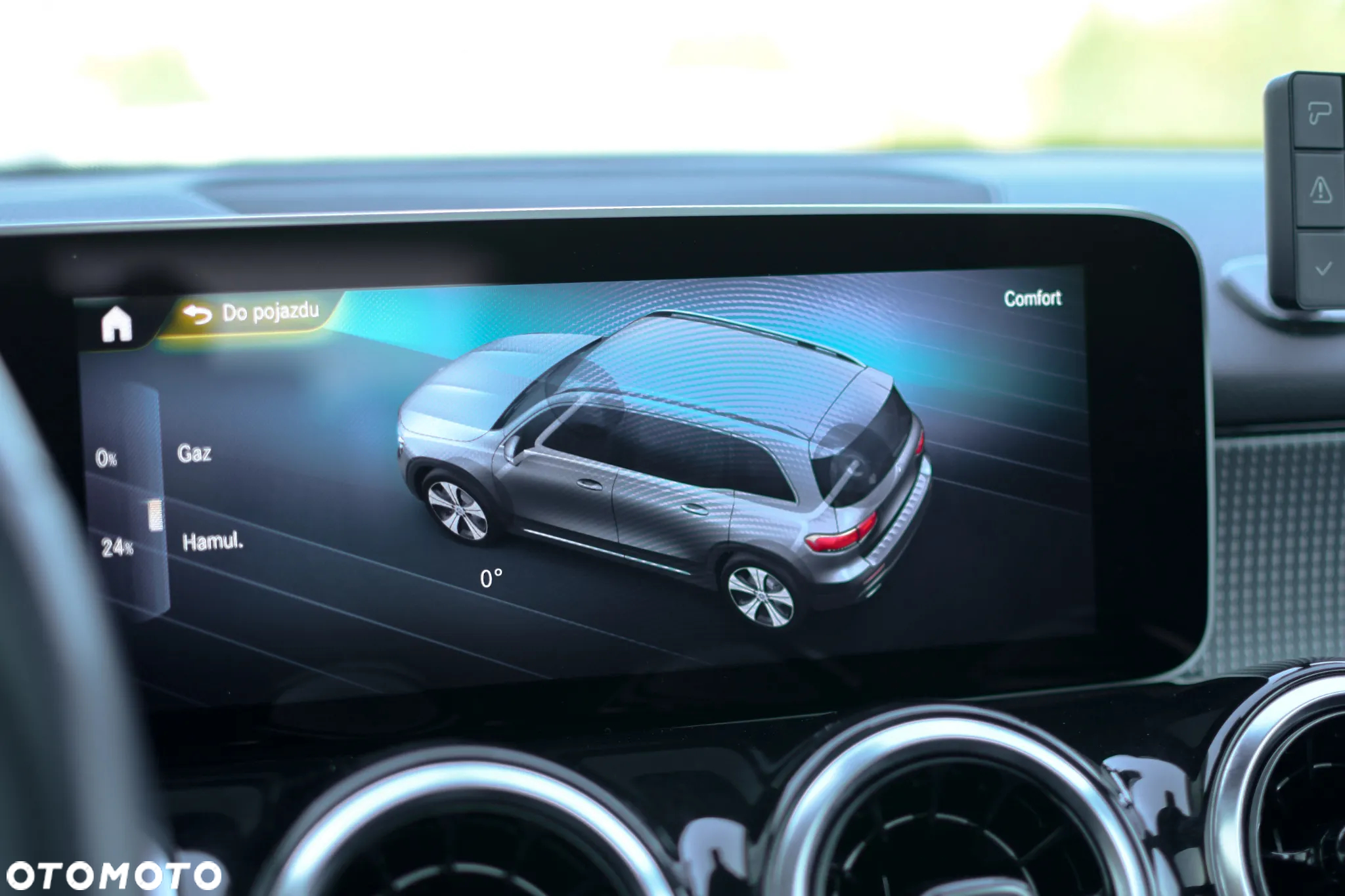 Mercedes-Benz GLB 250 4-Matic 8G-DCT - 16
