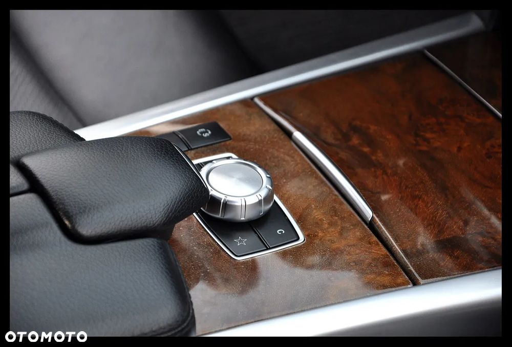 Mercedes-Benz Klasa E - 31