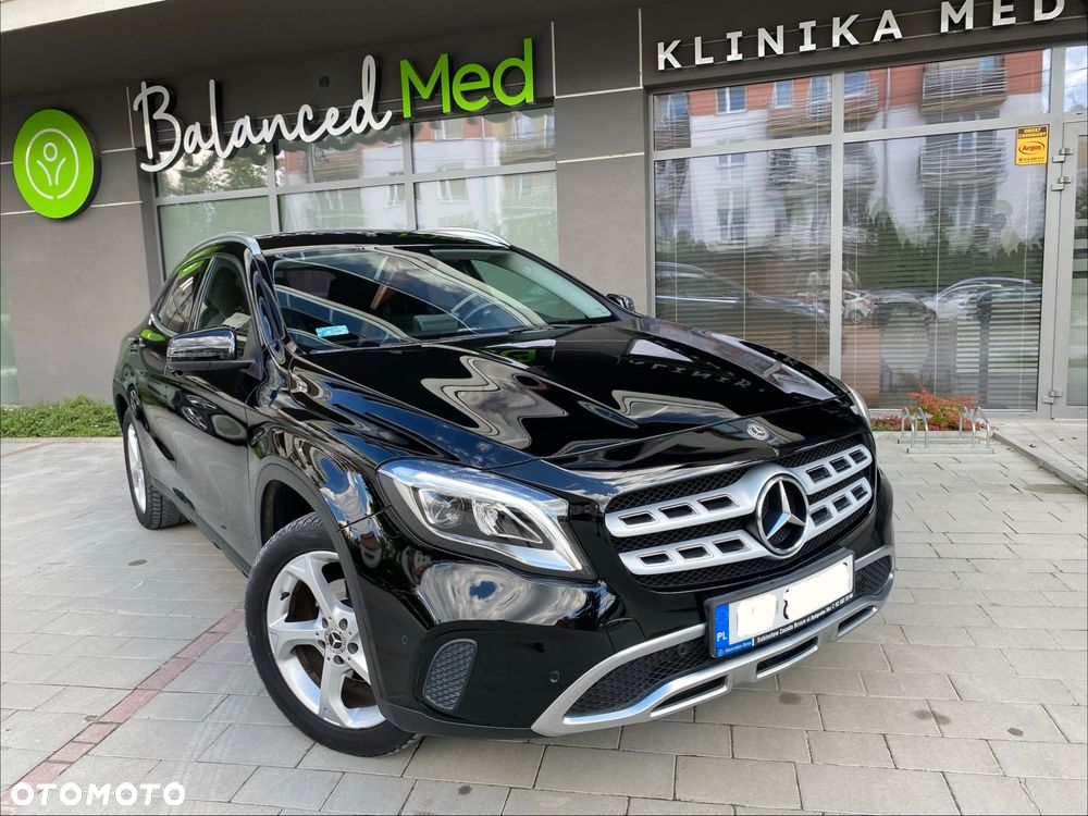 Mercedes-Benz GLA 200 7G-DCT Urban - 2
