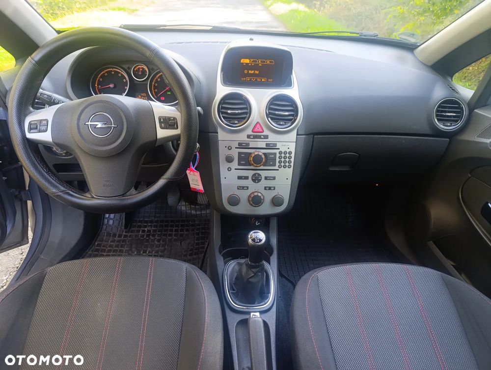 Opel Corsa 1.4 Cosmo - 14