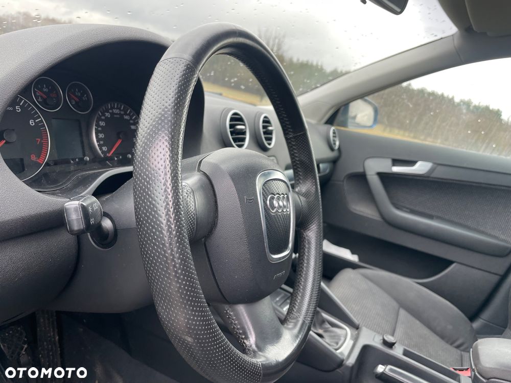 Audi A3 Sportback - 8
