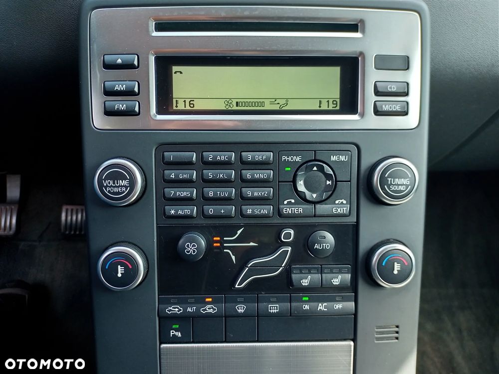 Volvo V70 2.0D Momentum - 17